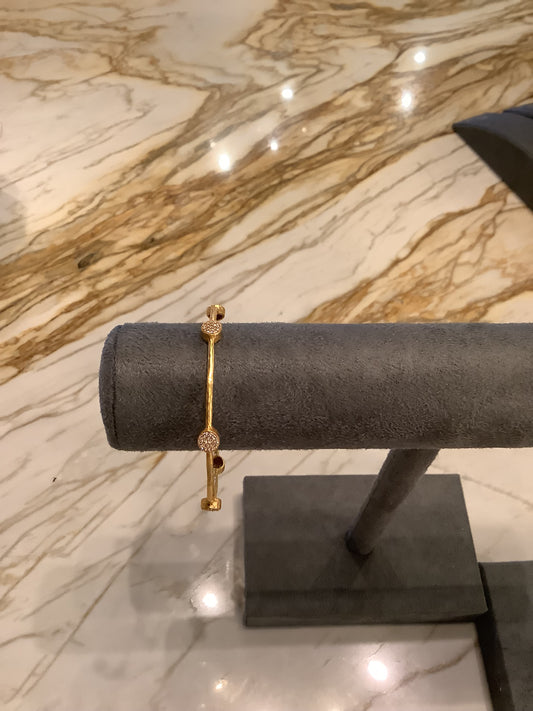 Julie Vos pave cubic zirconia